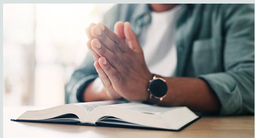 LA NECESIDAD DE PERSISTIR EN ORACIÓN Y NO DESMAYAR
